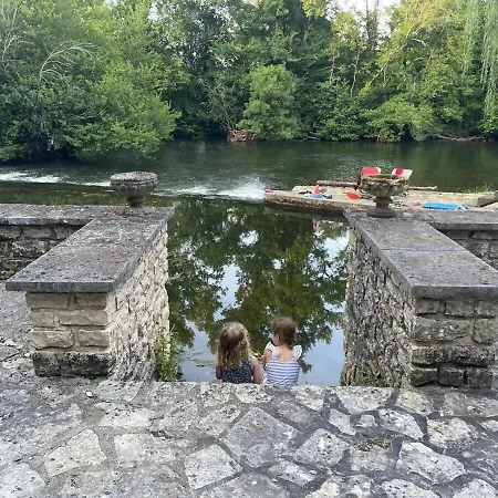 Havre De Paix Ancien Moulin Au Bord De La Dronne Hébergement de vacances